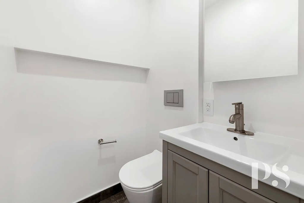 205 Frost Street - Photo 11
