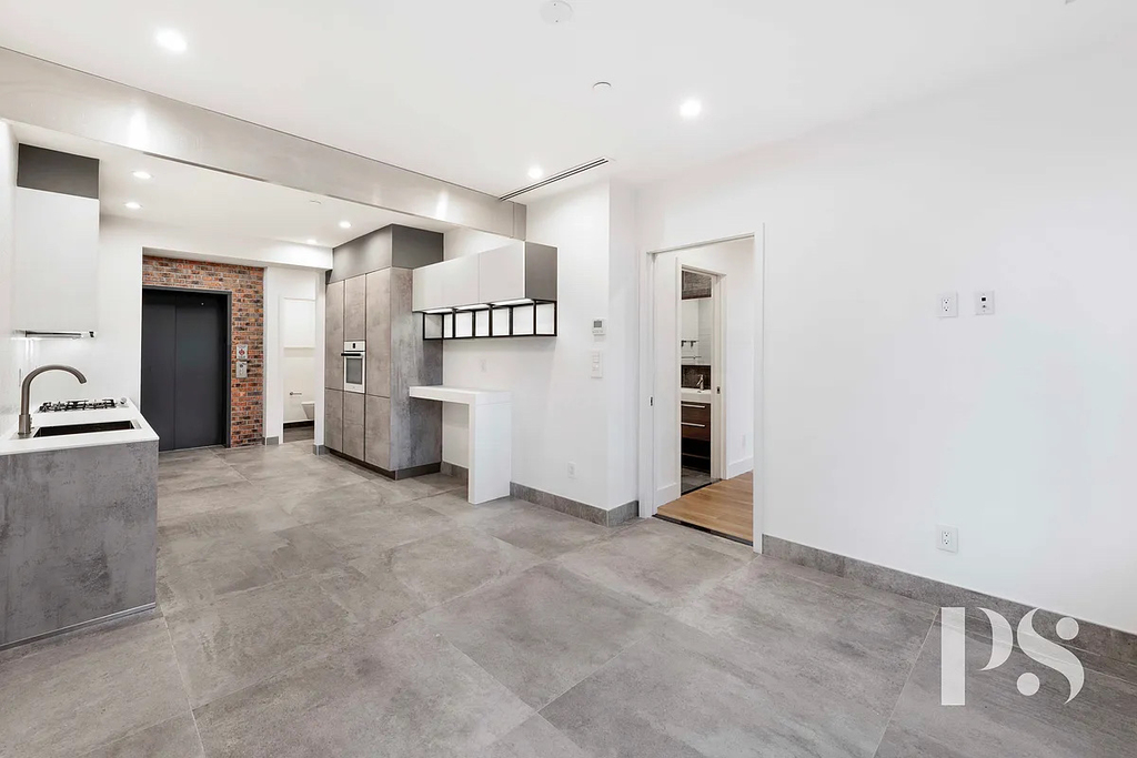 205 Frost Street - Photo 3