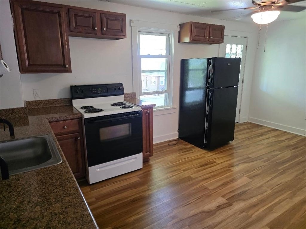 425 Mount Vernon Ave - Photo 0