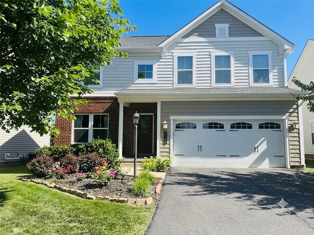 2702 Pittsburgh Ct - Photo 0