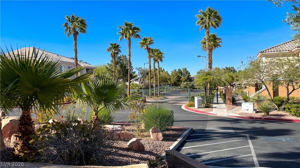 10500 Pine Pointe Avenue - Photo 13