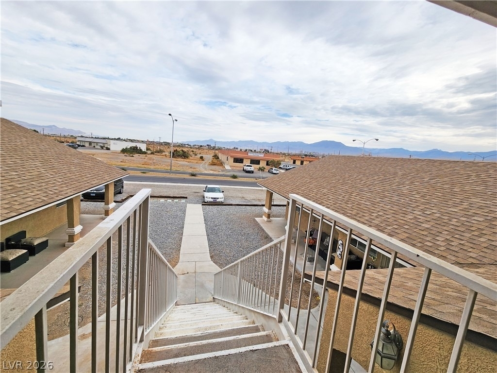 2321 E Calvada Boulevard - Photo 2
