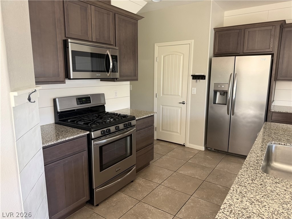 8910 Bucco Reef Avenue - Photo 13
