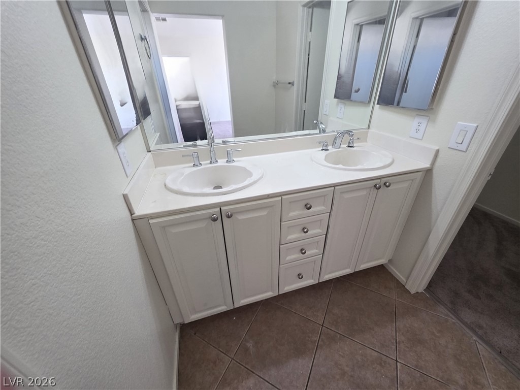 3665 Remington Grove Avenue - Photo 15