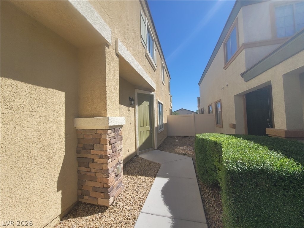3665 Remington Grove Avenue - Photo 6