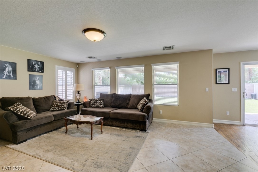 2619 Begonia Valley Avenue - Photo 5