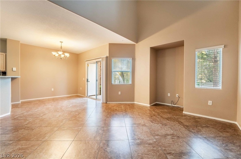 2000 Quartz Cliff Street - Photo 5