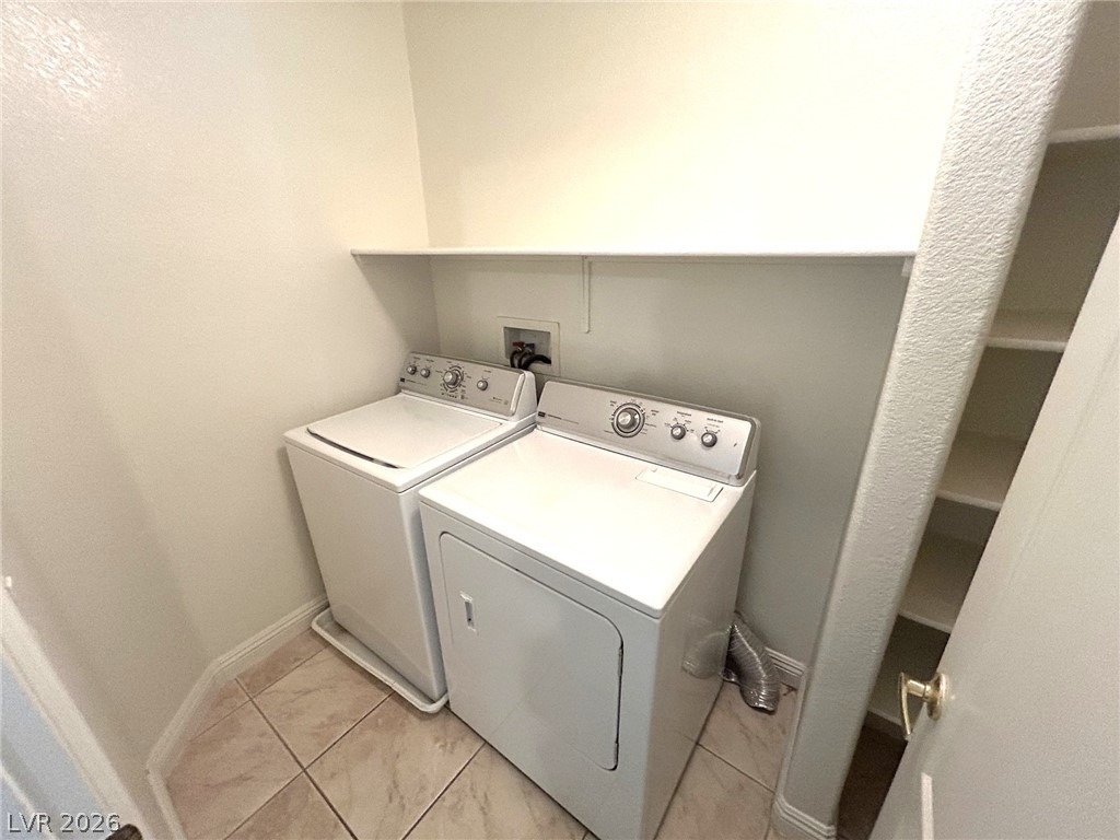 8877 Tomnitz Avenue - Photo 32