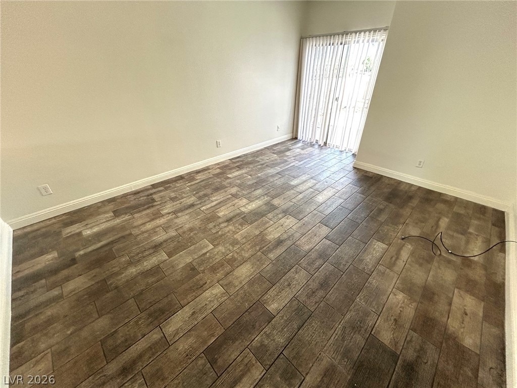 8877 Tomnitz Avenue - Photo 4