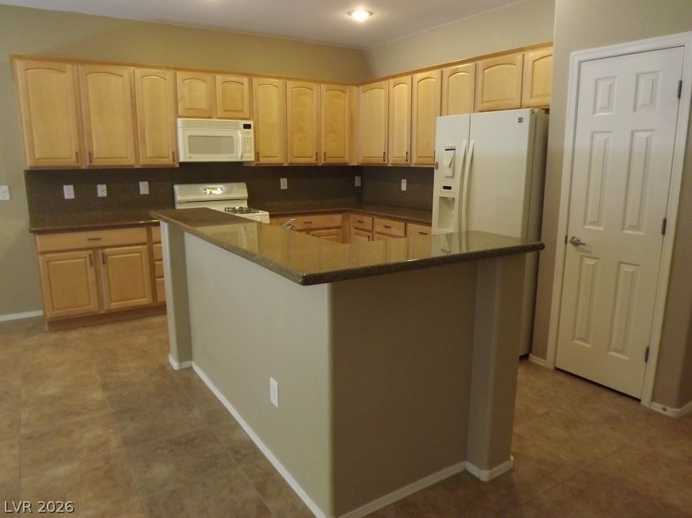 2188 Sawtooth Mountain Drive - Photo 6
