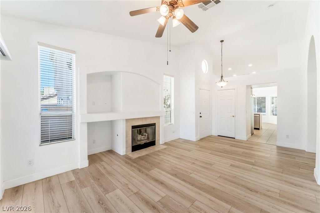 9724 Panorama Cliff Drive - Photo 9