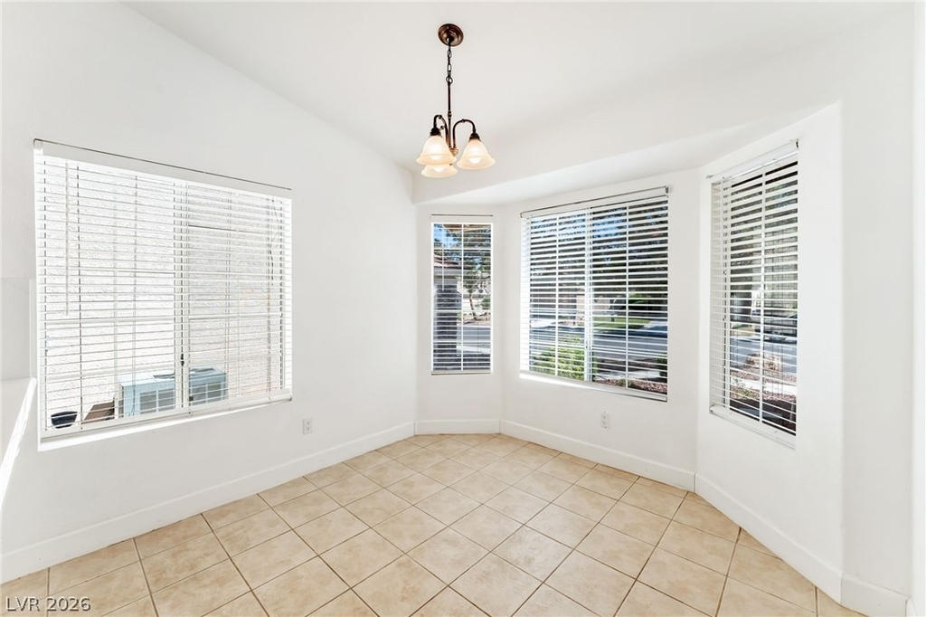 9724 Panorama Cliff Drive - Photo 11