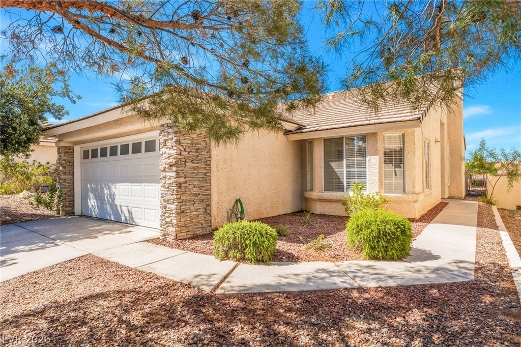 9724 Panorama Cliff Drive - Photo 3