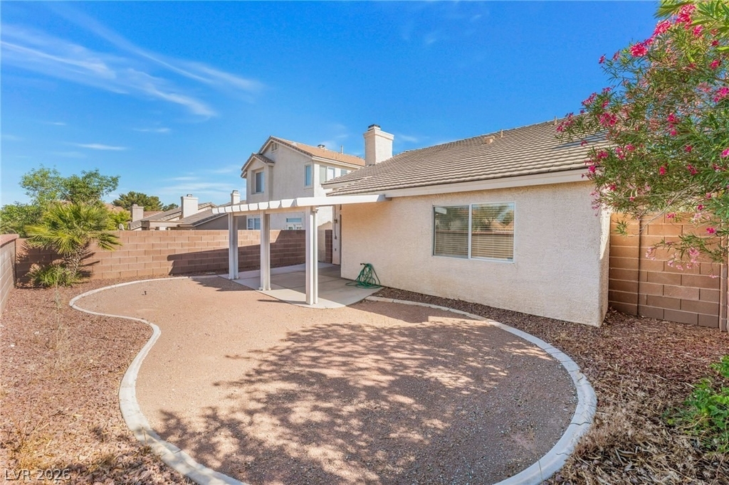 9724 Panorama Cliff Drive - Photo 33