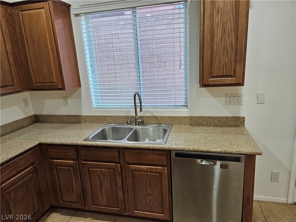 7349 Trailside Park Court - Photo 48