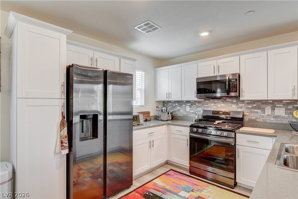 3715 Brilliant Sunset Street - Photo 16