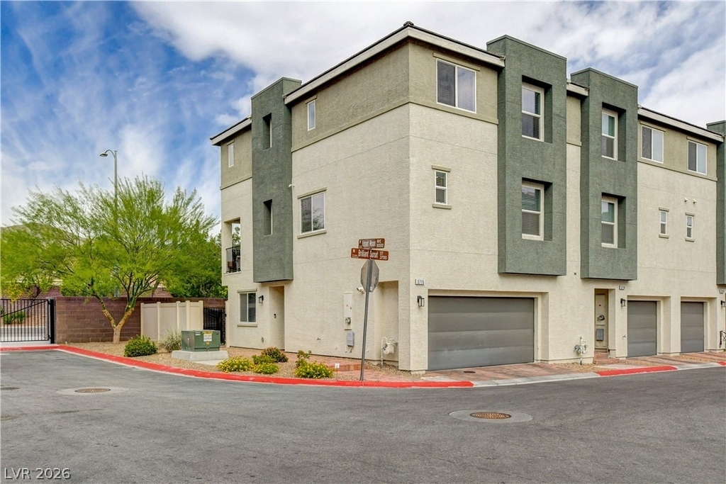 3715 Brilliant Sunset Street - Photo 1