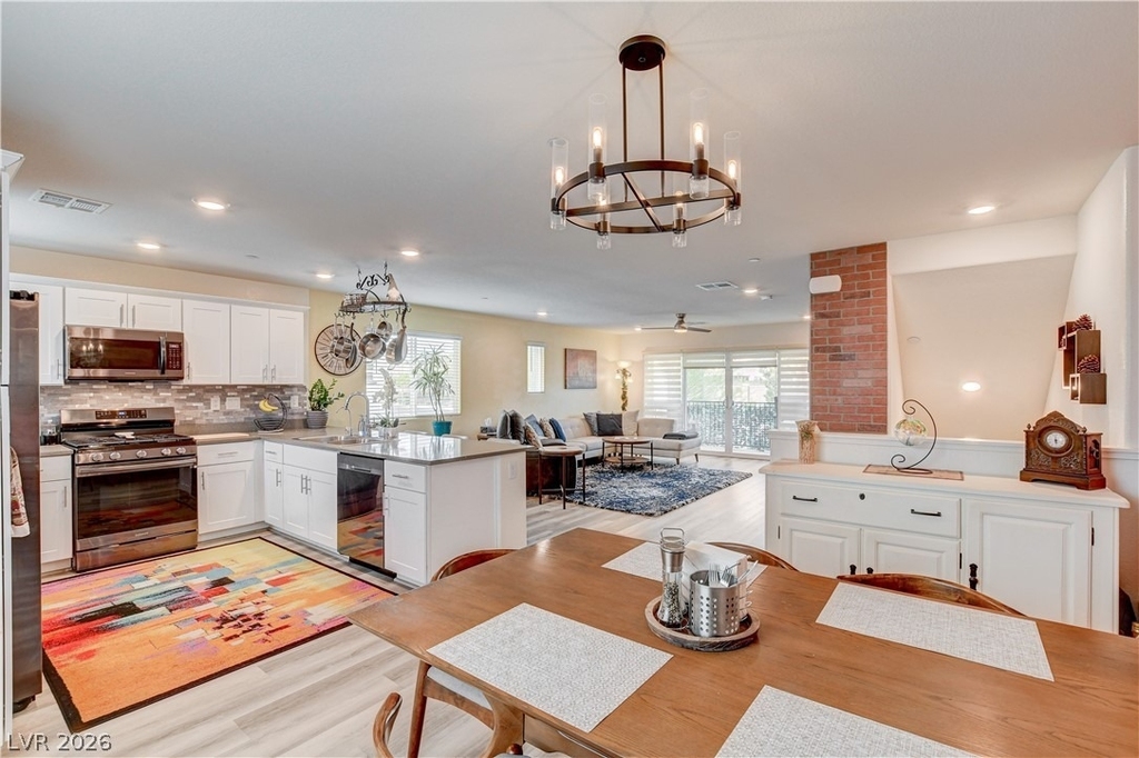 3715 Brilliant Sunset Street - Photo 11