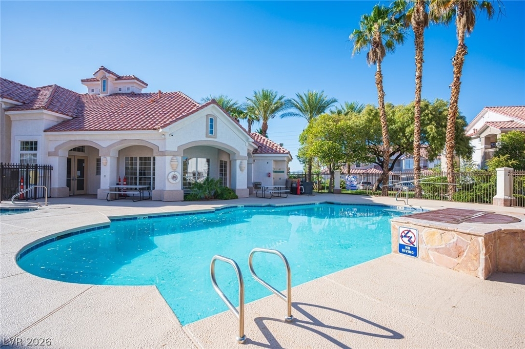 8555 W Russell Road - Photo 33