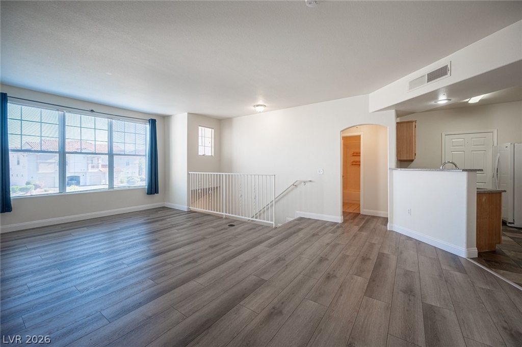 8555 W Russell Road - Photo 6