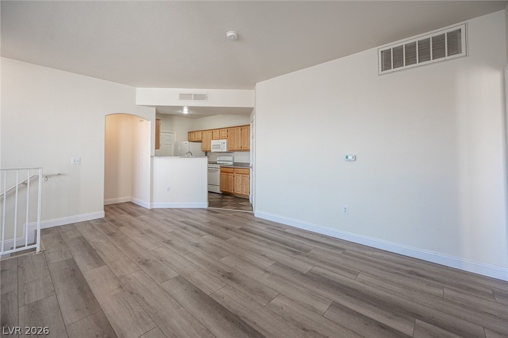 8555 W Russell Road - Photo 11