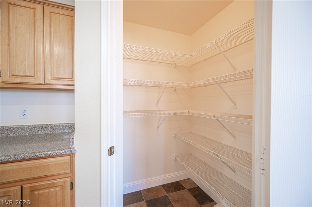 8555 W Russell Road - Photo 19