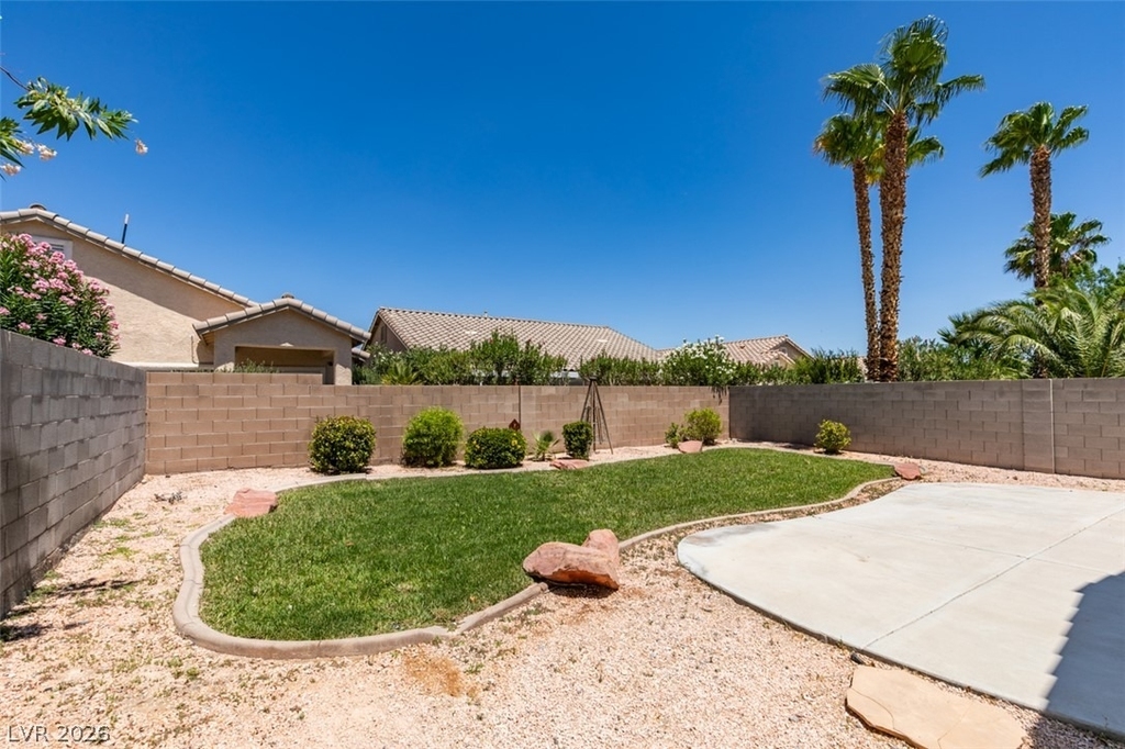 10342 Spider Rock Avenue - Photo 15