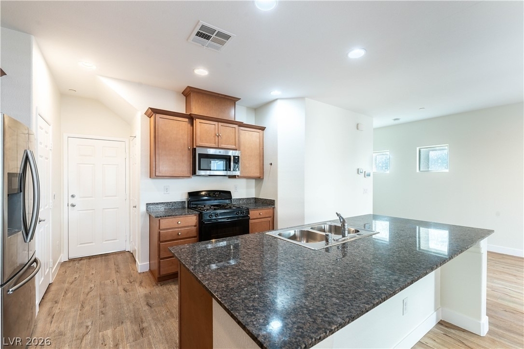 1134 Jesse Harbor Avenue - Photo 5