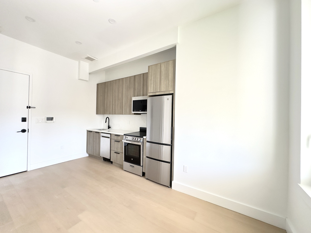 South 6th Street , Broadway - Photo 1