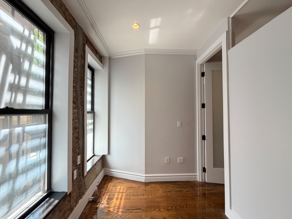 East 13th & 3rd Ave - Photo 7