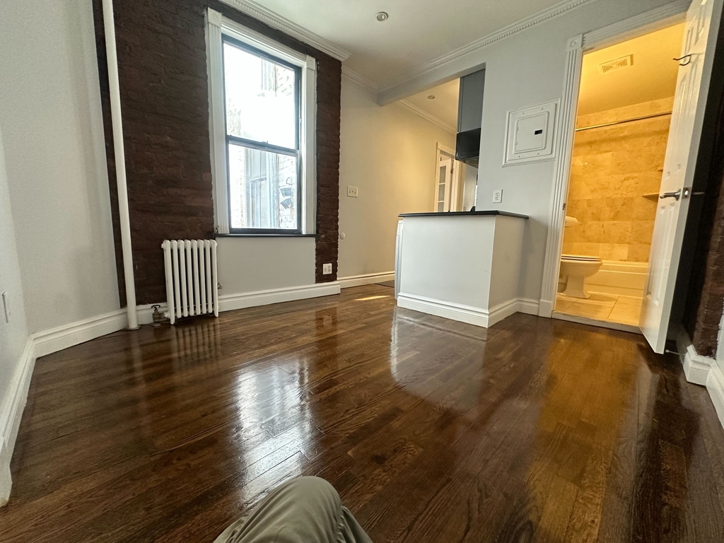 East 13th Street - Photo 2