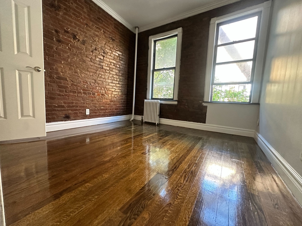 East 13th Street - Photo 0