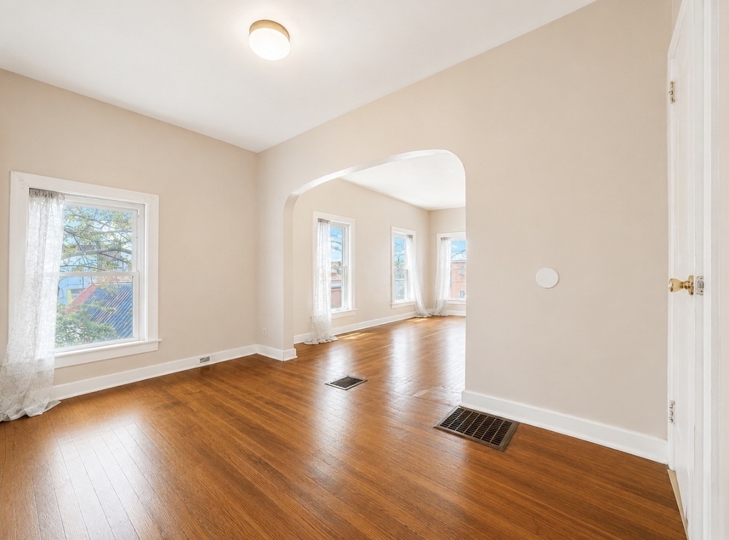 274 Chenango St - Photo 7