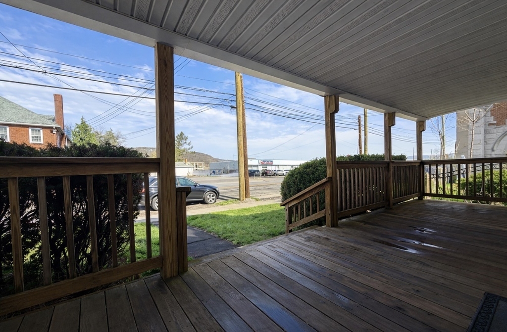 274 Chenango St - Photo 2
