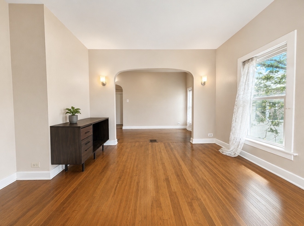 274 Chenango St - Photo 5