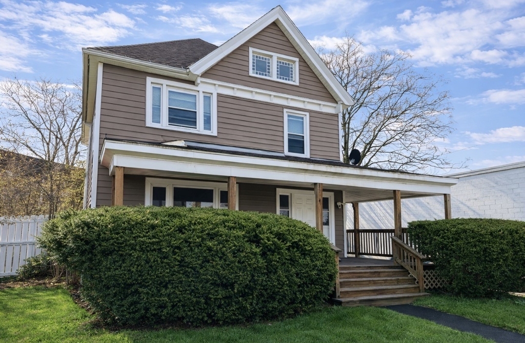 274 Chenango St - Photo 0