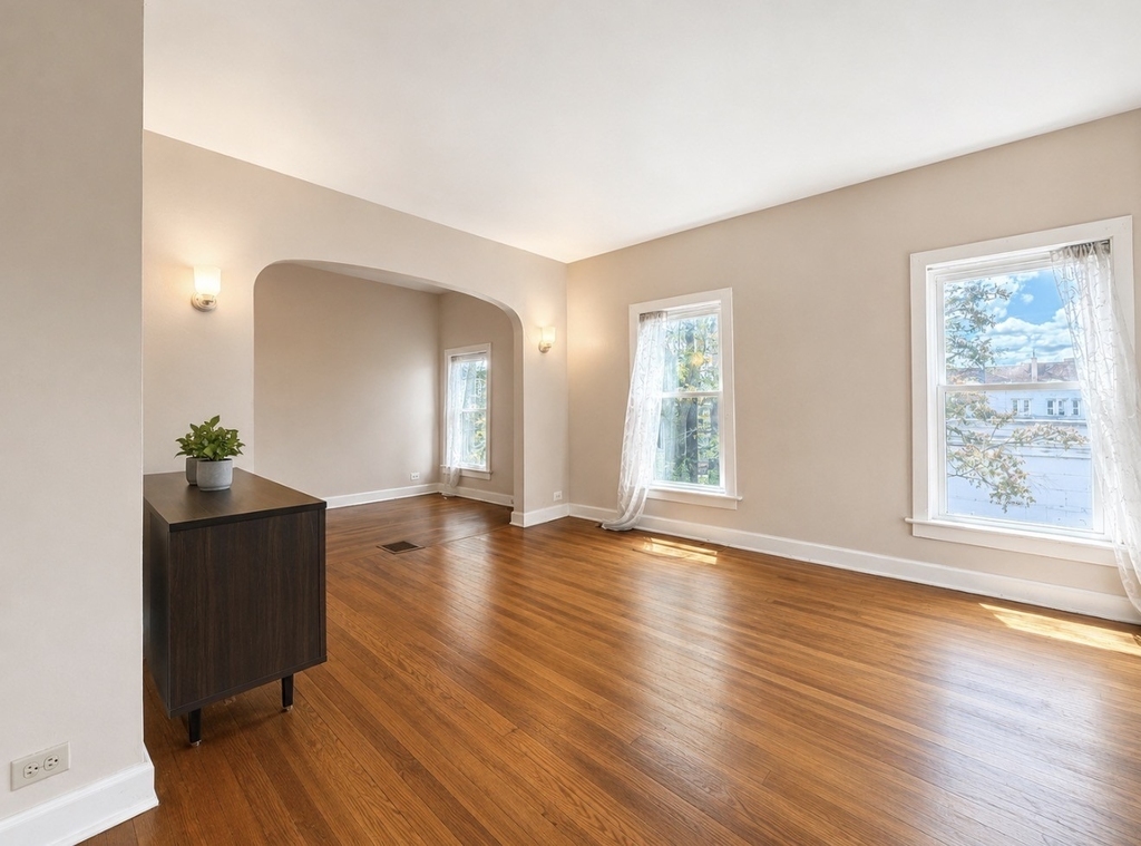 274 Chenango St - Photo 4