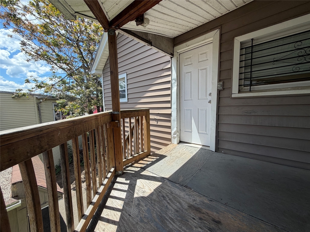 274 Chenango St - Photo 15
