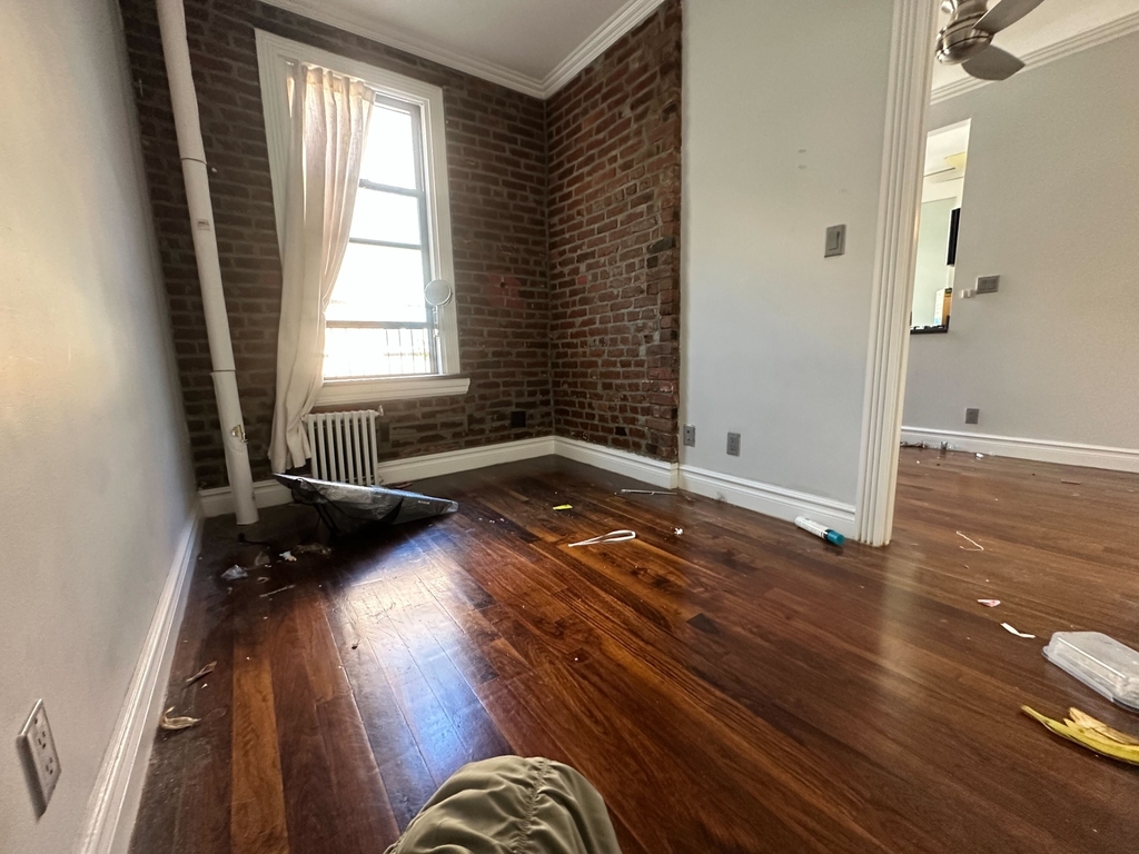 East 13th Street - Photo 2