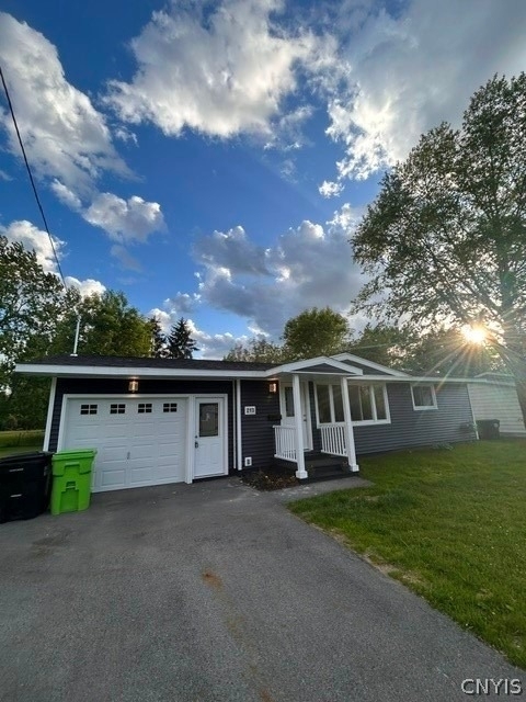 213 Sunflower Drive - Photo 0