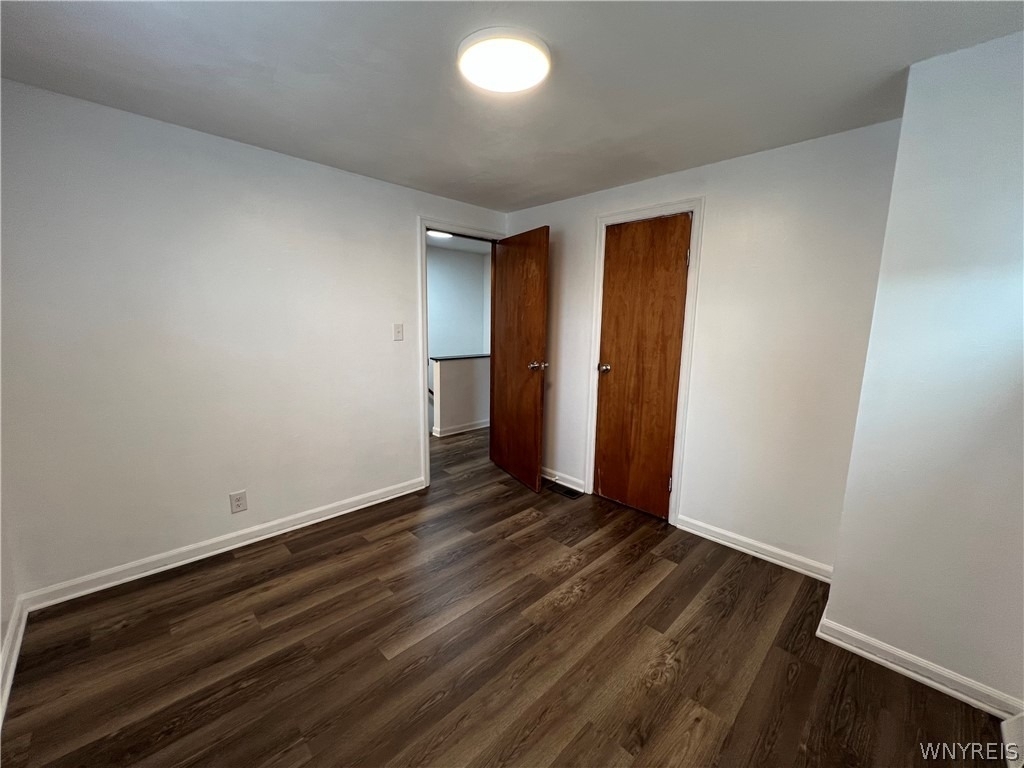 512 Cayuga Road - Photo 14