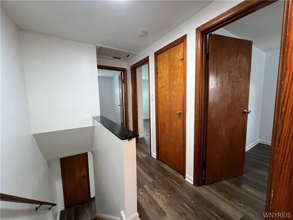 512 Cayuga Road - Photo 12