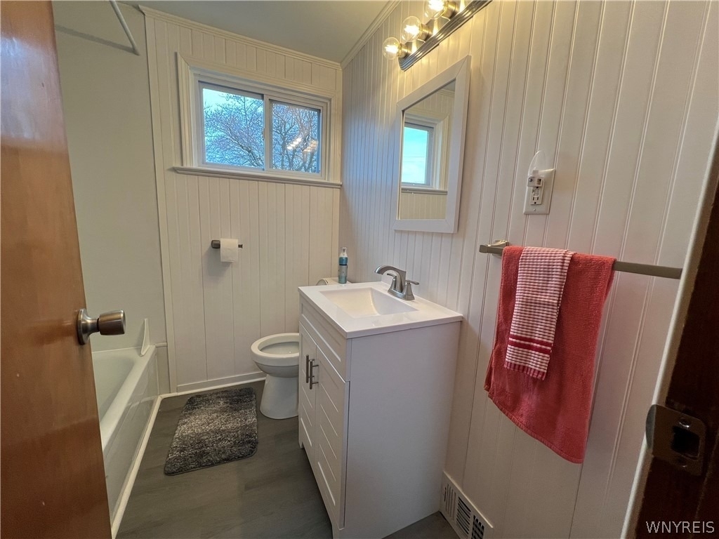 512 Cayuga Road - Photo 10