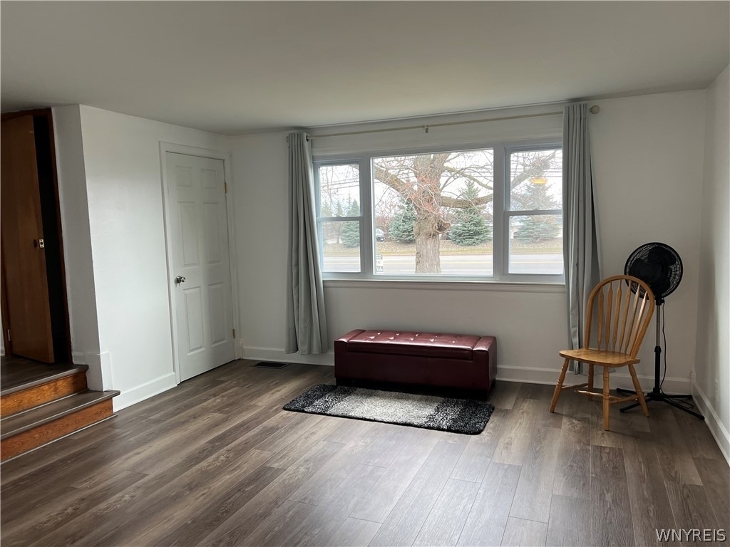 512 Cayuga Road - Photo 7