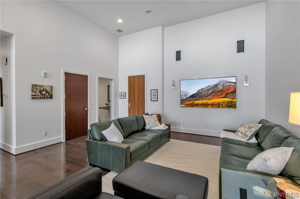 200 Delaware Avenue - Photo 4