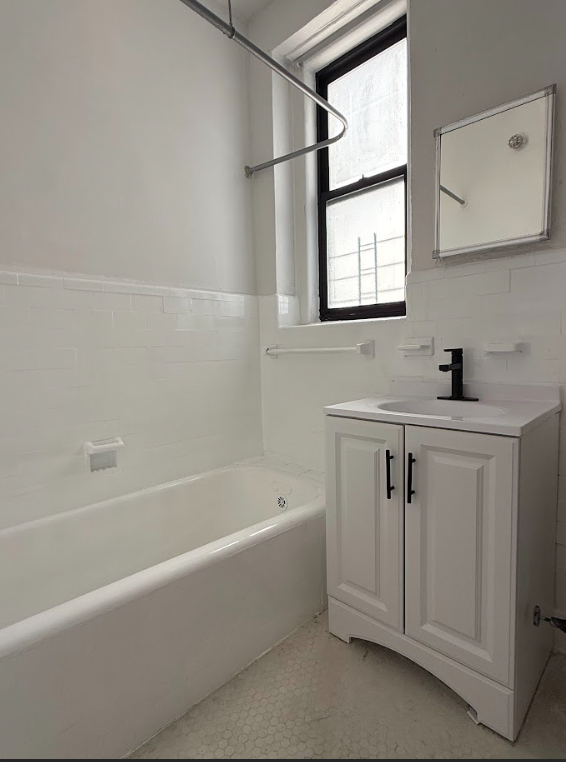 555 Edgecombe Avenue - Photo 3