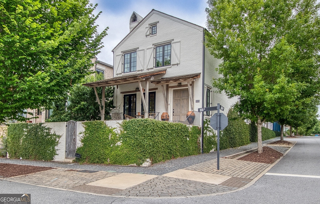 205 High Street - Photo 0