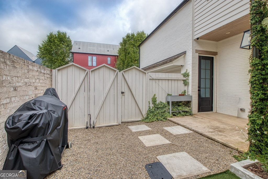 205 High Street - Photo 37