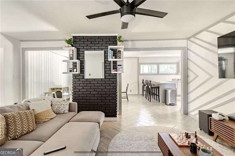 1944 Cindy Drive - Photo 4