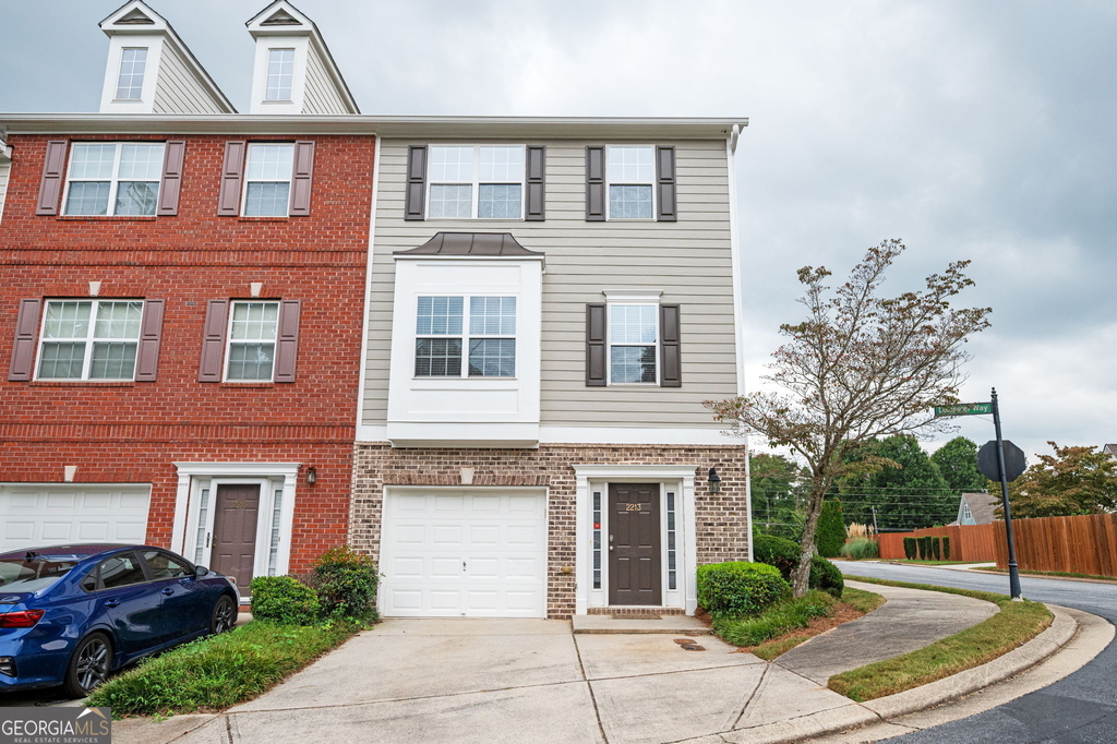 2213 Se Leicester Way - Photo 0